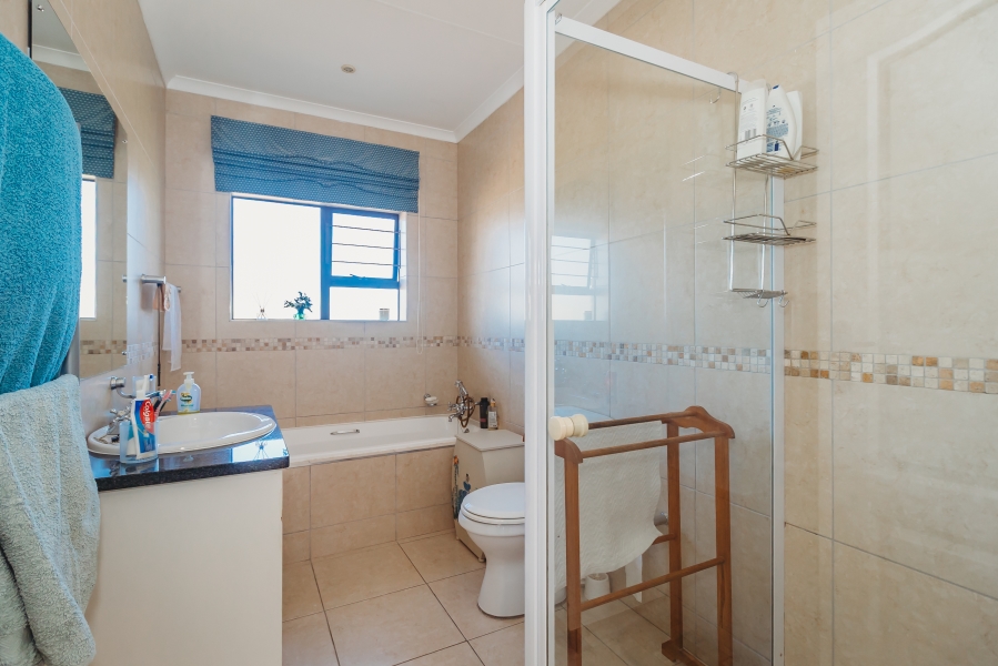 3 Bedroom Property for Sale in Heather Park Western Cape